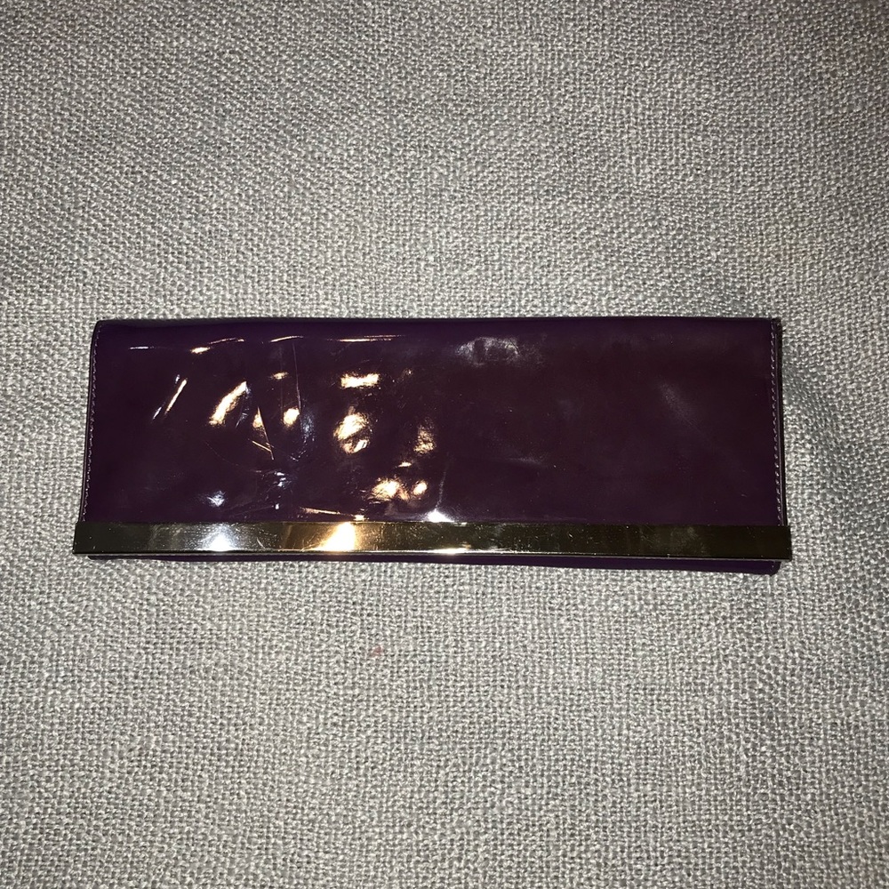 Aldo clutch